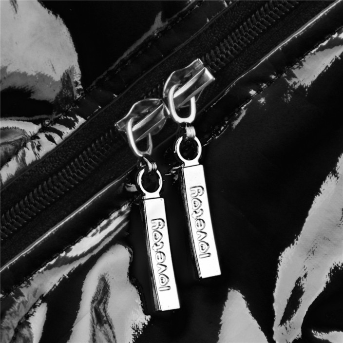 מכנסי סטרפ-און מבריקים עם רוכסן | Chic